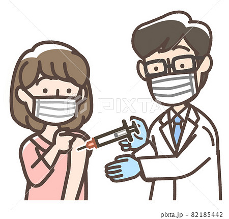 注射を受ける女性 82185442