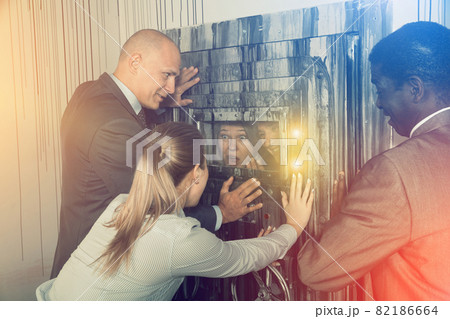 Escape room stylized like thriller 82186664