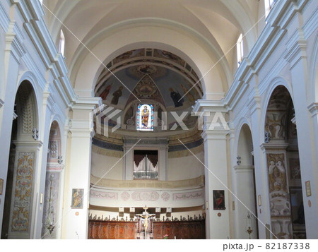 Historical detail  82187338