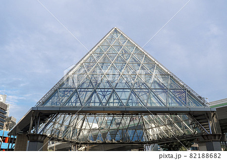 大阪・ミナミ　湊町リバープレイス周辺　 82188682