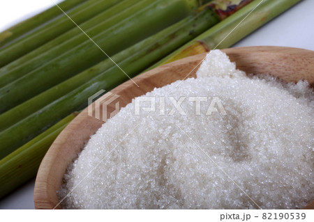 Sugar and sugar cane background 82190539