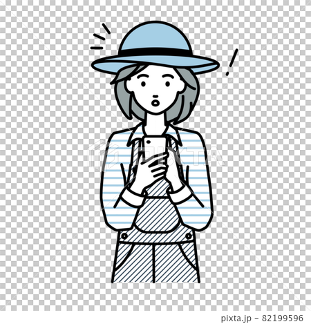 立ってスマートフォンを操作して何かに気づいて驚いた農家の女性 82199596