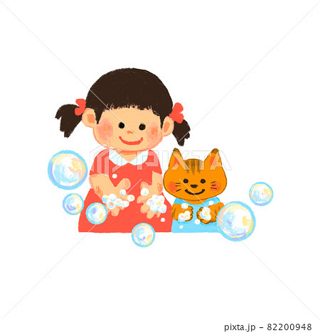 (感染対策)楽しく手を洗う女の子と猫 82200948