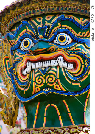 タイ　バンコク　ワット・アルン 82201976