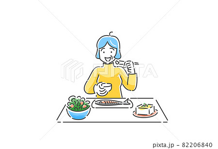 充実した毎日を過ごしている笑顔のシニア女性 食事 充実した毎日を過ごしている笑顔のシニア女性 食事 82206840