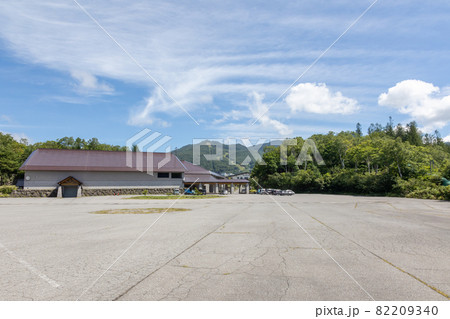 志賀高原総合会館の広い駐車場 志賀高原総合会館の広い駐車場 82209340