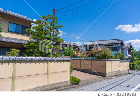 京都郊外の街並み 82219583