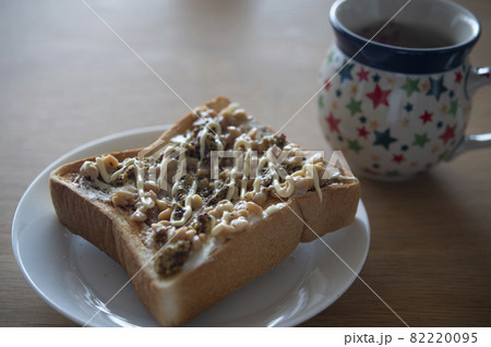 ひきわり納豆トースト ひきわり納豆トースト 82220095