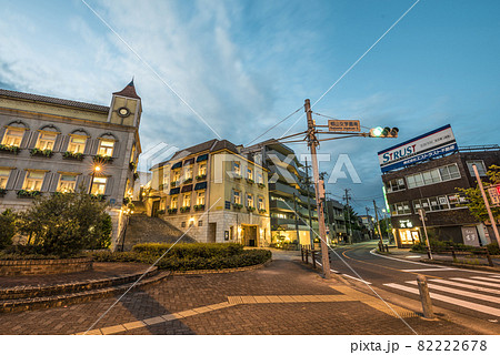 《愛知県》名古屋都市風景　覚王山ル・アンジェ教会 82222678