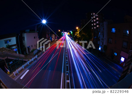 夜の環七通りの交通 環状7号線の夜景【夜景イメージ】 夜の環七通りの交通 環状7号線の夜景【夜景イメージ】 82229346