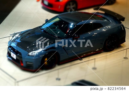 ミニチュアジオラマ風写真 日産本社ショールムのGT-R ミニチュアジオラマ風写真 日産本社ショールムのGT-R 82234564