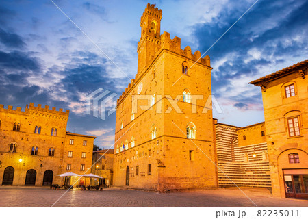 Volterra, Tuscany - Piazza dei Priori sunrise twilight. Volterra, Tuscany - Piazza dei Priori sunrise twilight. 82235011