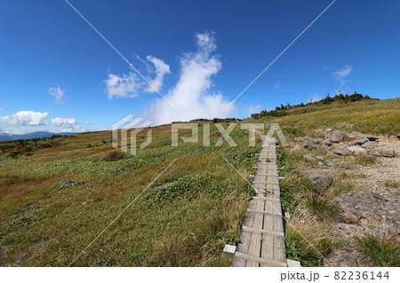 2021年9月、秋の新潟県の苗場山への登山 82236144