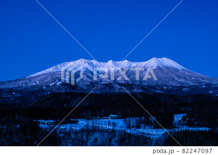 御嶽山・冬(夜明け) 御嶽山・冬(夜明け) 82247097