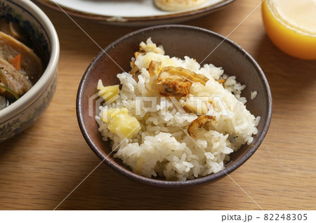 帆立とジャガイモの炊き込みごはん 82248305