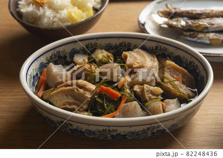 切り昆布の煮物、帆立ご飯、シシャモの食卓 切り昆布の煮物、帆立ご飯、シシャモの食卓 82248436