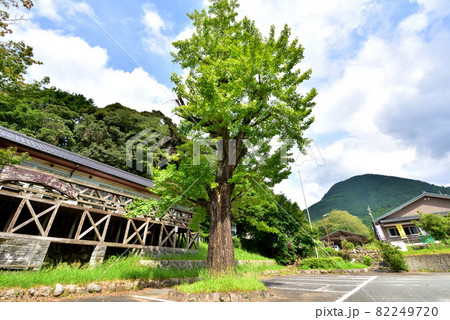 旧甘木市立佐田小学校 2001年閉校 福岡県朝倉市佐田4277 旧甘木市立佐田小学校 2001年閉校 福岡県朝倉市佐田4277 82249720