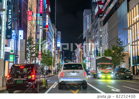《東京都》夜の銀座をドライブ 82252430