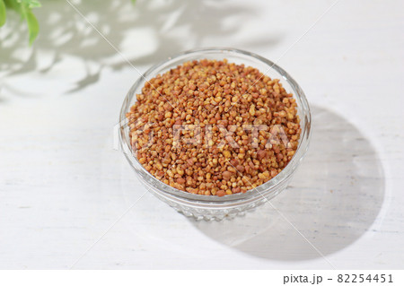 韃靼そば（日本の北海道産）、「ルチン」というポリフェノールが豊富な健康茶 82254451