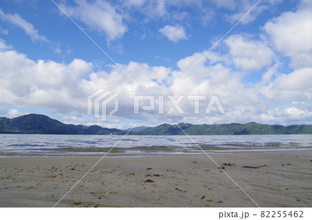 砂浜が続く田沢湖の湖水浴場 砂浜が続く田沢湖の湖水浴場 82255462
