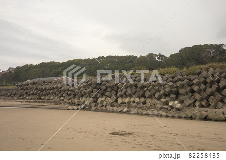 茨城県日立市 桜川の河口 茨城県日立市 桜川の河口 82258435