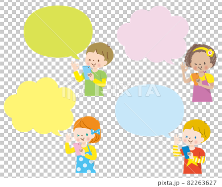 スマホで交流する世界の子供達のイラスト 82263627
