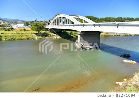 栄橋/千曲川 国道141号線方向を望む(長野県佐久穂町)【2021.9】 栄橋/千曲川 国道141号線方向を望む(長野県佐久穂町)【2021.9】 82271094