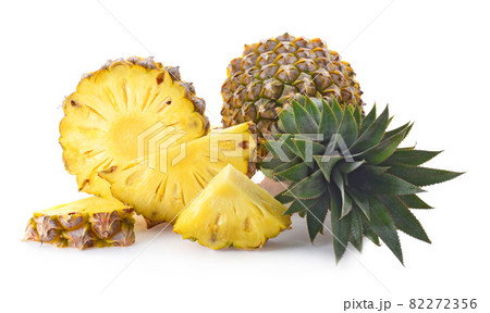 Whole pineapple and slice pineapple isolated on white background 82272356