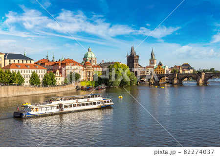Panoramic view of Prague 82274037