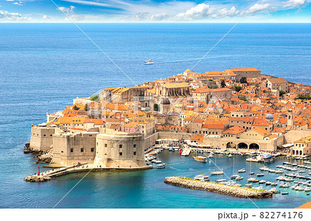 Aerial view of old city Dubrovnik Aerial view of old city Dubrovnik 82274176