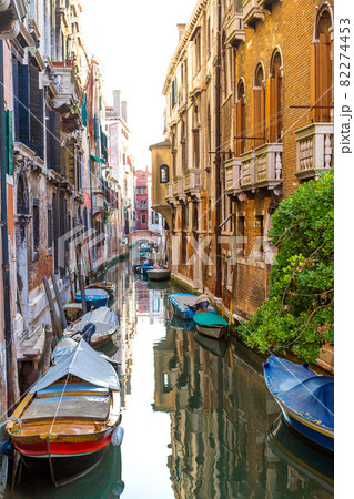Canal in Venice, Italy Canal in Venice, Italy 82274453