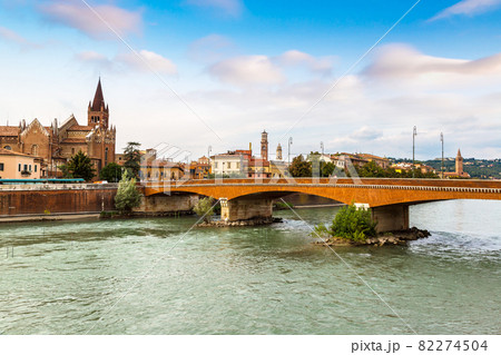 Cityscape of Verona, Italy Cityscape of Verona, Italy 82274504