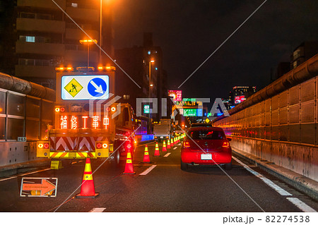 《東京都》夜の首都高速・六本木周辺 82274538