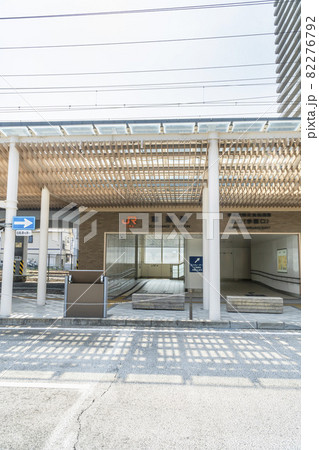 JR東海道線の草薙駅/北口 JR東海道線の草薙駅/北口 82276792