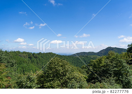 長尾平園地から見た景色(奥多摩・御岳山) 長尾平園地から見た景色(奥多摩・御岳山) 82277776
