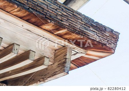 杮葺（こけらぶき）の屋根 82280412