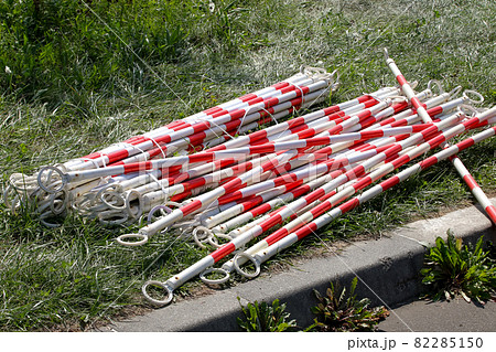 道具 柵 紅白 ポール ラバーポール バー コーンバーの写真素材