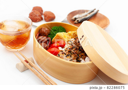 お弁当 お弁当 82286075