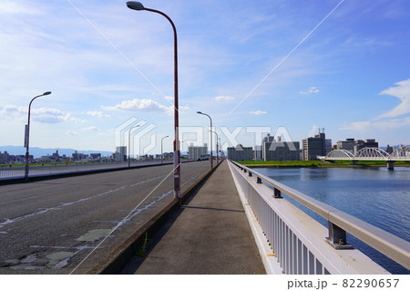 新十三大橋（大阪市） 82290657