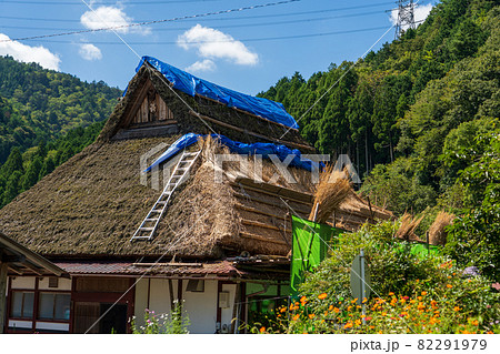 古民家　茅葺の屋根の葺き替え 82291979