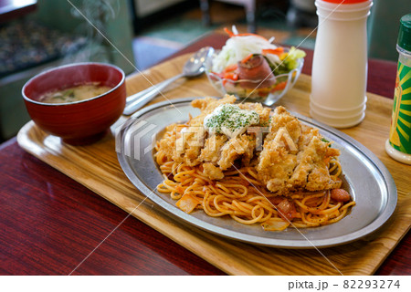 洋食屋のトルコライス 82293274