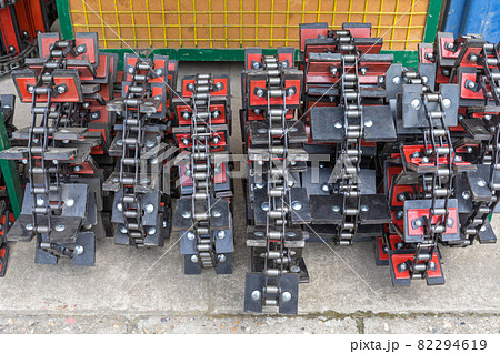 Transfer Chains Transfer Chains 82294619