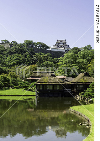 彦根城 玄宮楽々園 玄宮園庭園 天守と臨池閣 滋賀県彦根市 彦根城 玄宮楽々園 玄宮園庭園 天守と臨池閣 滋賀県彦根市 82297322