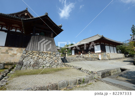 当麻寺 金堂と講堂 奈良県葛城市 当麻寺 金堂と講堂 奈良県葛城市 82297333