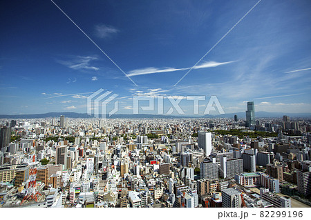 大阪市難波から見た街並みの俯瞰 大阪市難波から見た街並みの俯瞰 82299196