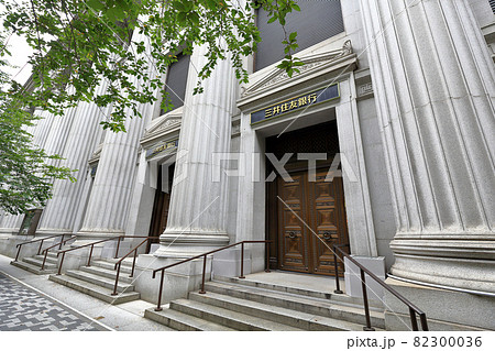 東京 中央区 日本橋の都市風景 三井本館 東京 中央区 日本橋の都市風景 三井本館 82300036