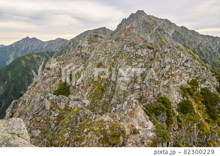 西穂高岳稜線から見る槍穂高連峰 西穂高岳稜線から見る槍穂高連峰 82300229
