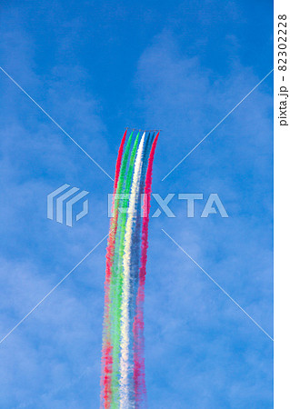 Dubai air show Dubai air show 82302228