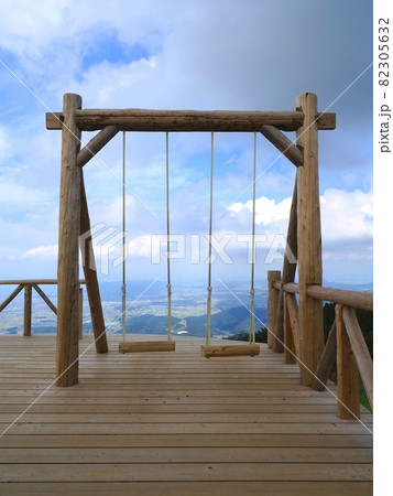 雲辺寺山頂天空のブランコ4 82305632