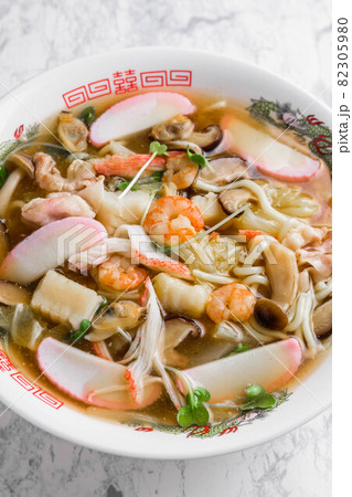 五目あんかけラーメン 82305980